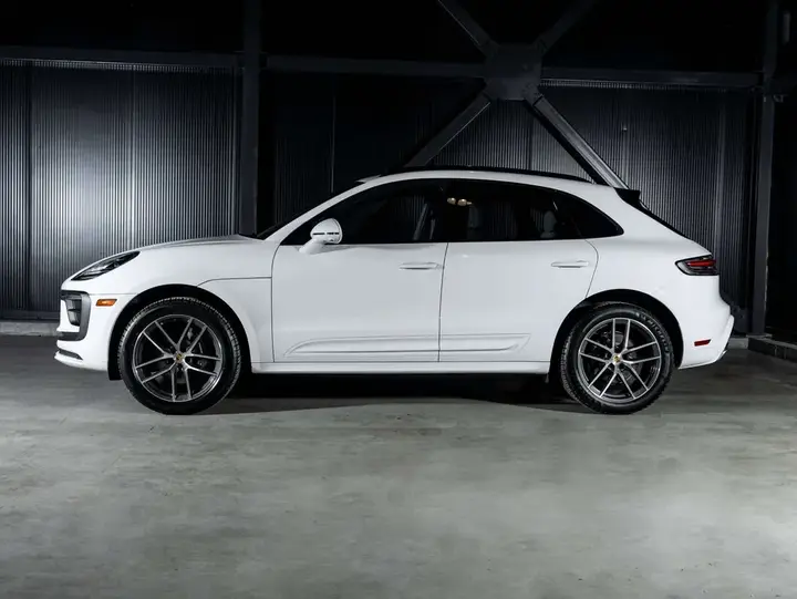 Porsche Macan 2025 photo 2