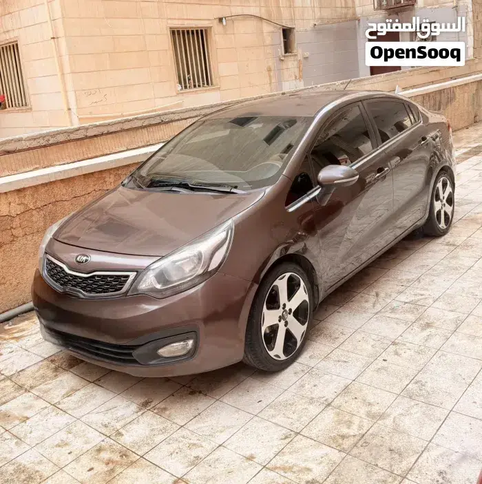 Kia Rio 2015 photo 5