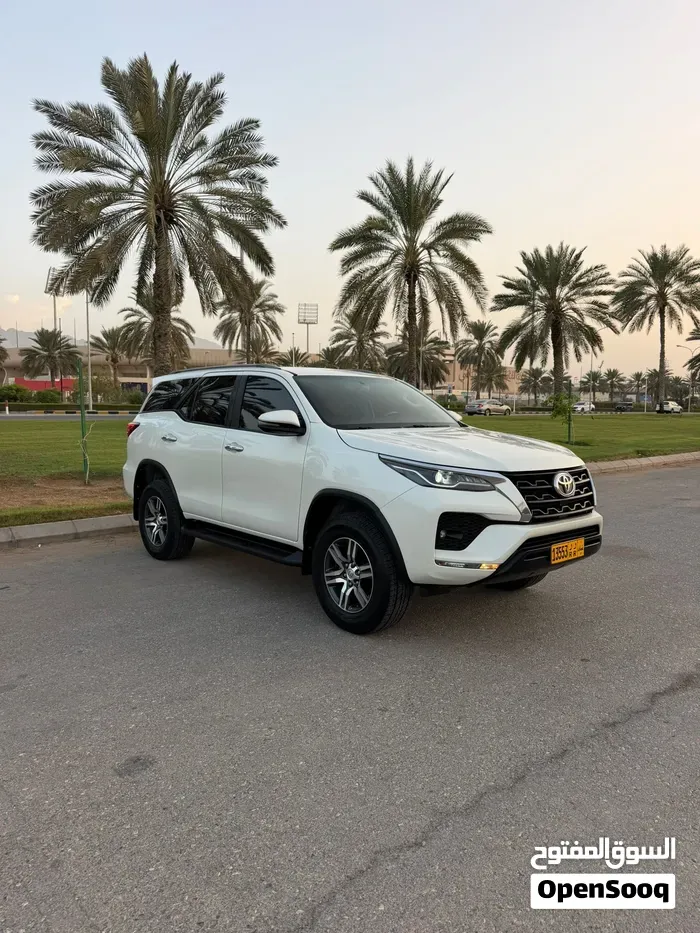 Toyota Fortuner 2021 photo 3