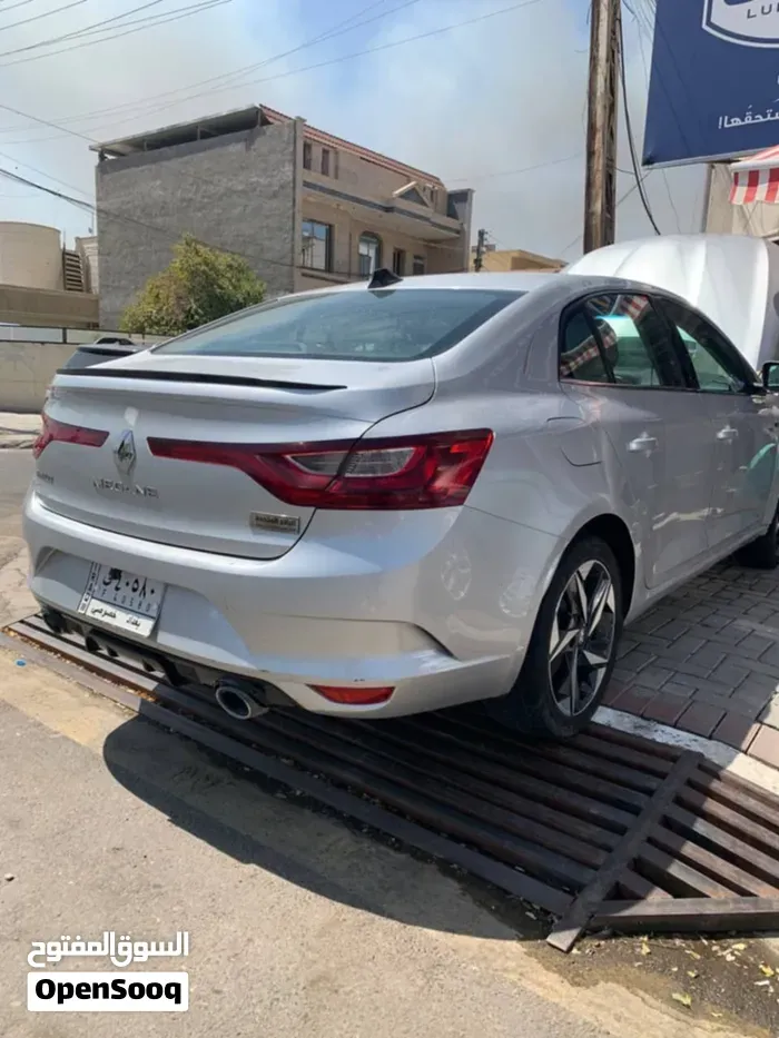 Renault Megane 2019 photo 2