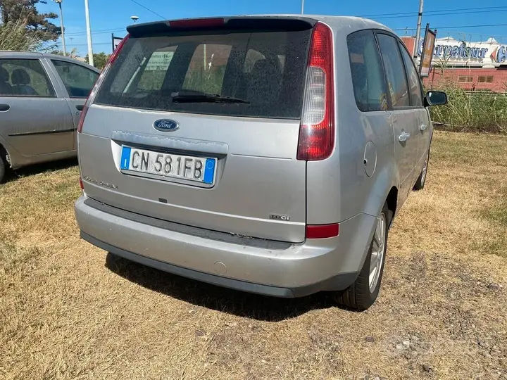 Ford Focus 2004 photo 3