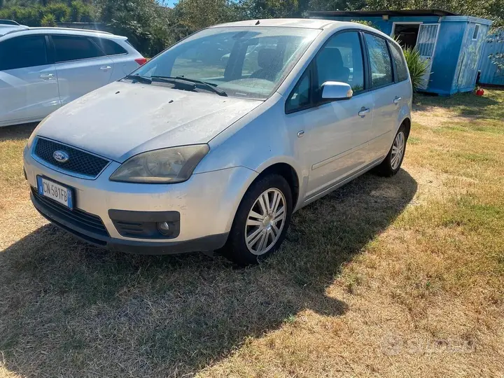 Ford Focus 2004 photo 2