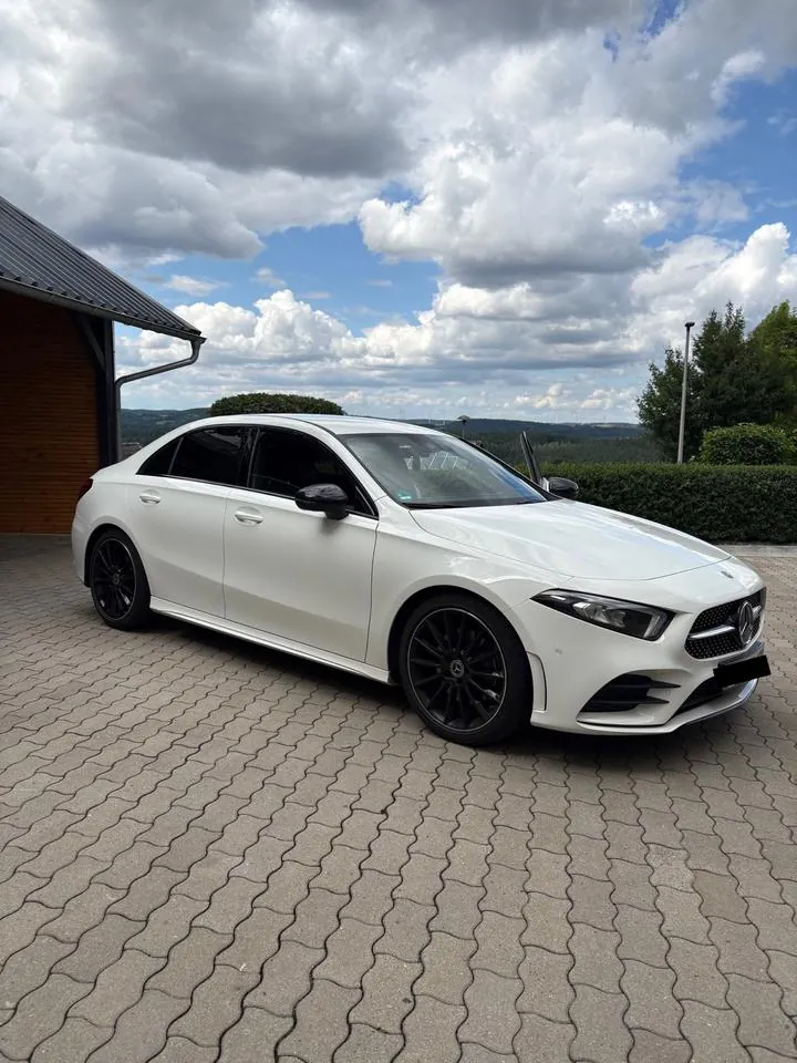 Mercedes-Benz A220