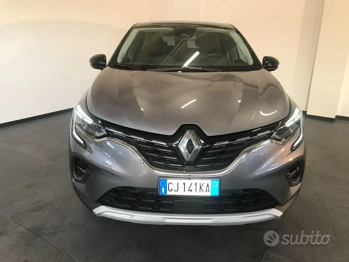 Renault Captur 2022 photo 2