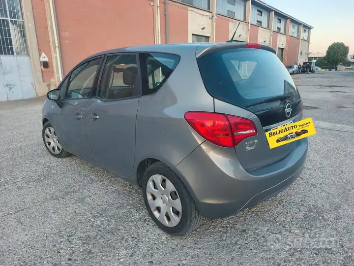 Opel Meriva 2011 photo 4