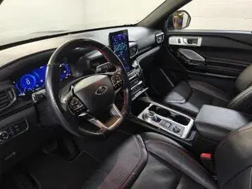 Ford Explorer 2022 photo 4