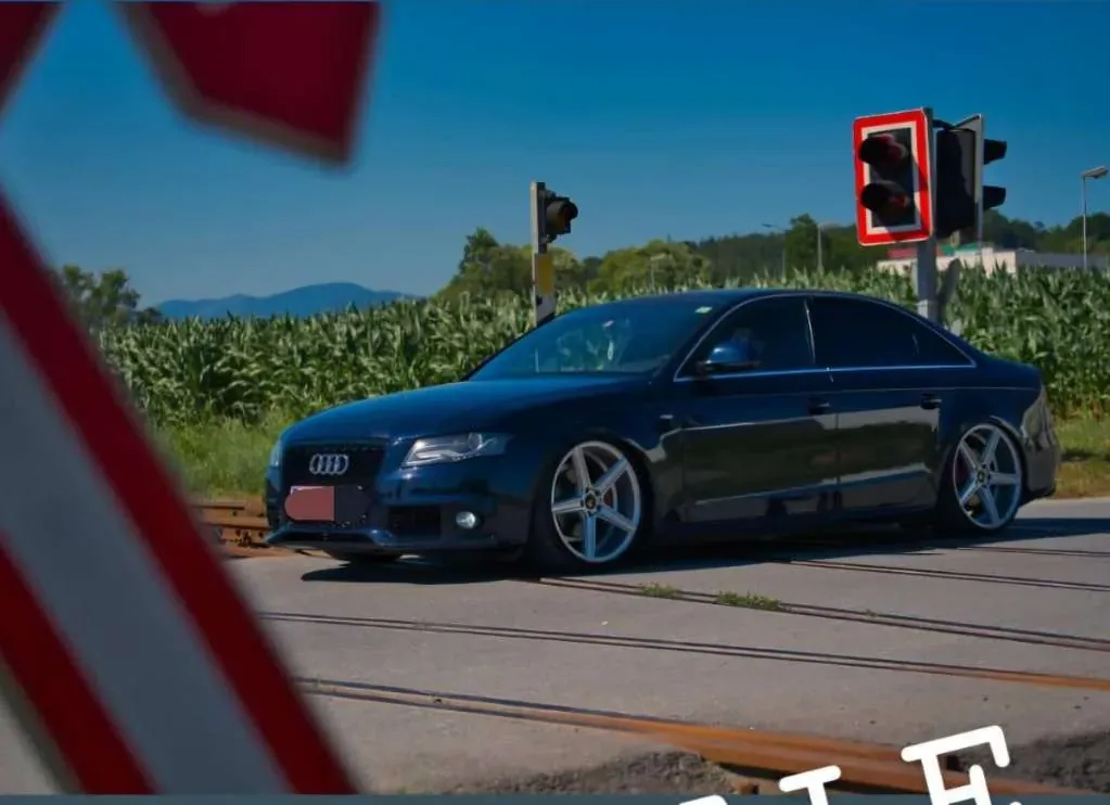 Audi A4 2008 photo 3