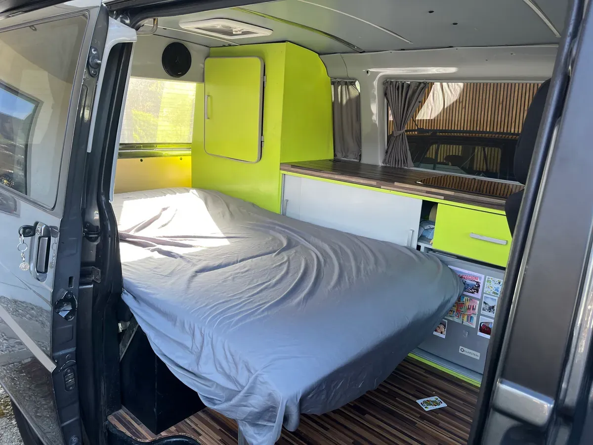 Volkswagen T4 2003 photo 3