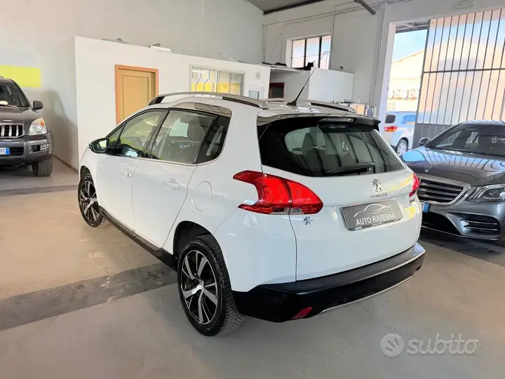 Peugeot 2008 2015 photo 4