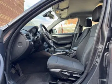 BMW X1 2015 photo 2
