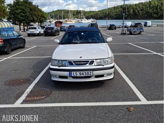Saab 9-3 2000 photo 2