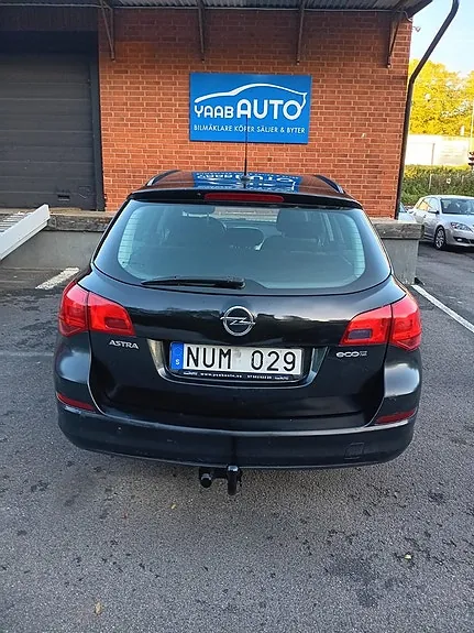 Opel Astra 2012 photo 5