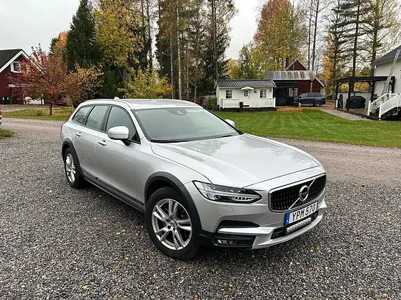 Volvo V90 Cross Country 2019 photo 2