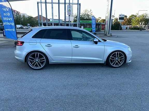 Audi A3 2014 photo 3