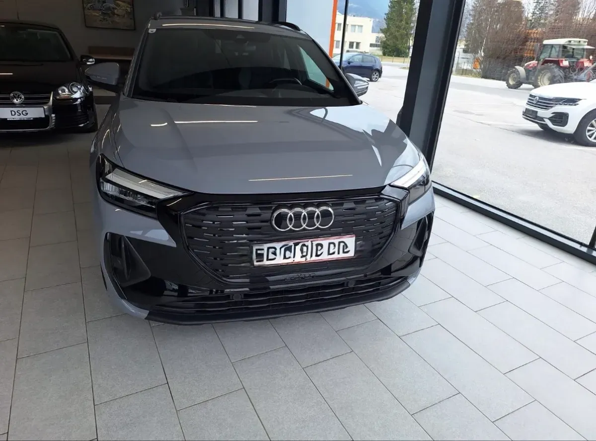 Audi Q4