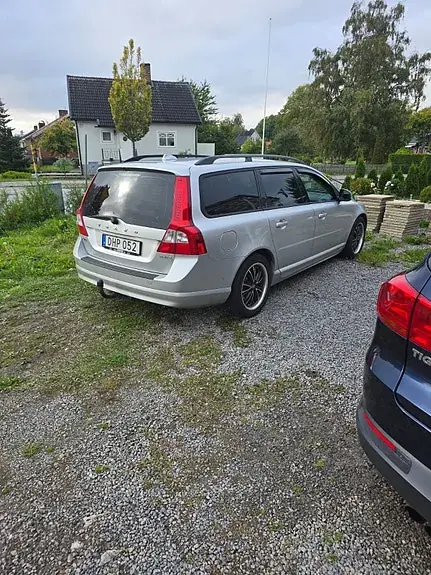 Volvo V70 2012 photo 4
