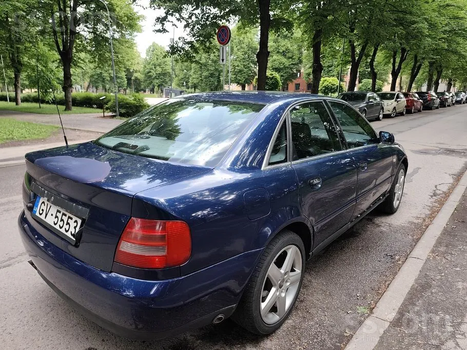 Audi A4 1999 photo 3