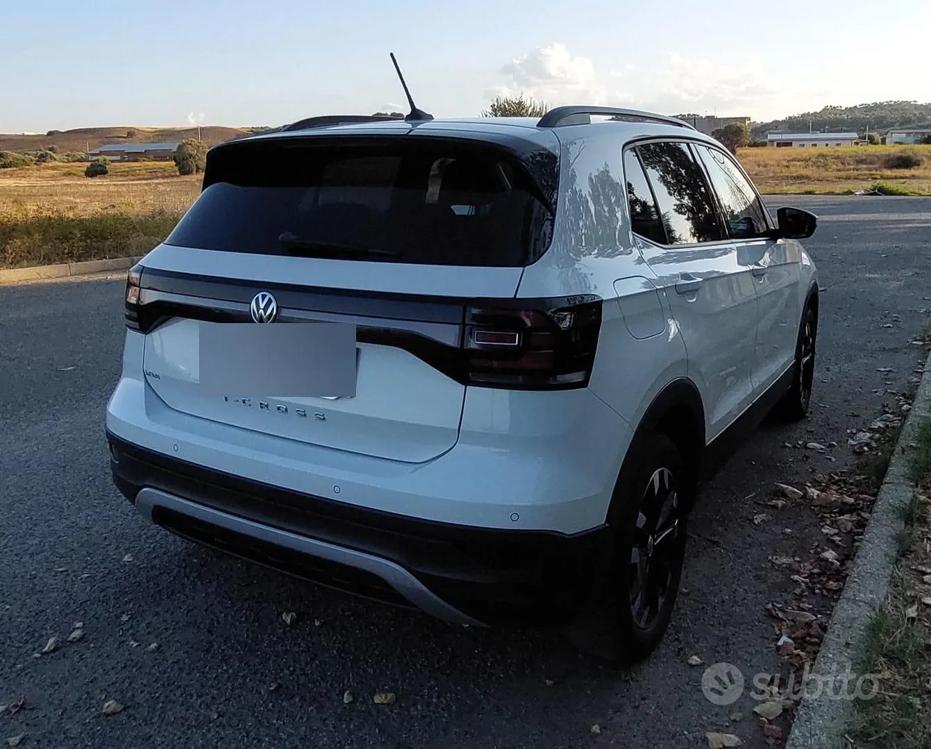 Volkswagen T-Cross 2019 photo 2