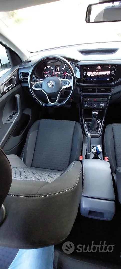 Volkswagen T-Cross 2019 photo 4