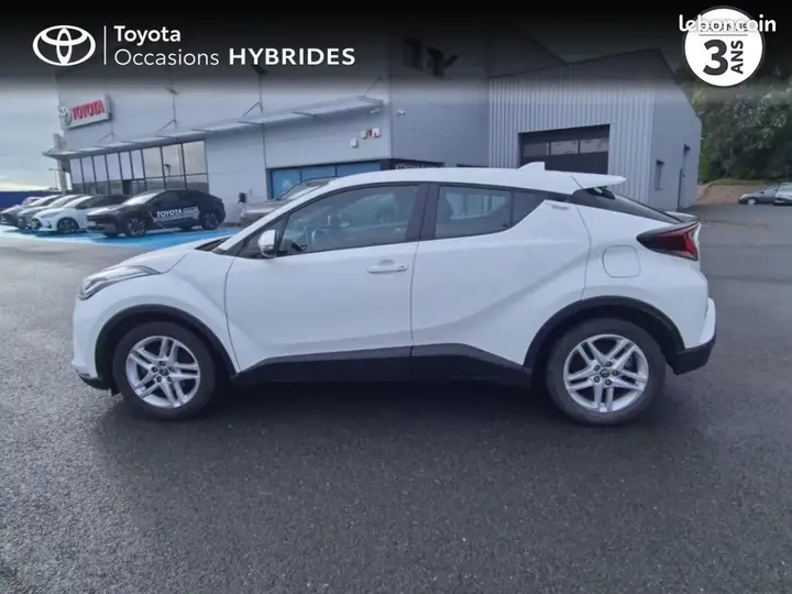 Toyota C-Hr 2023 photo 3