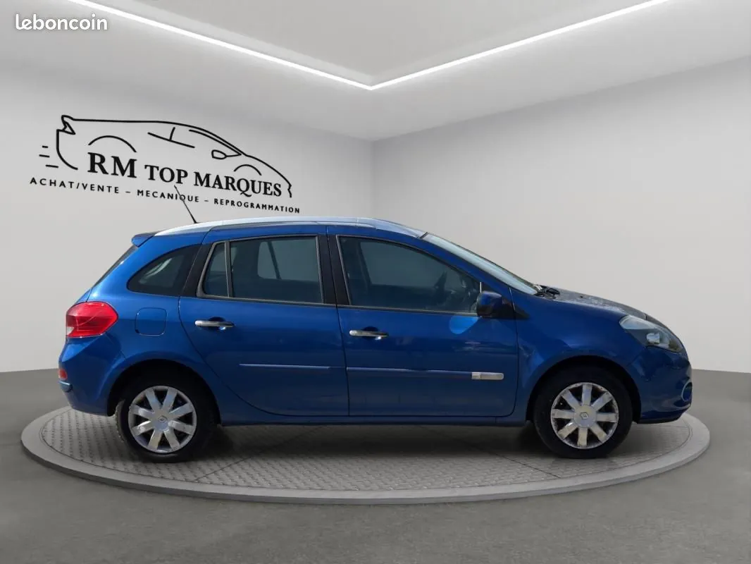 Renault Clio 2009 photo 4