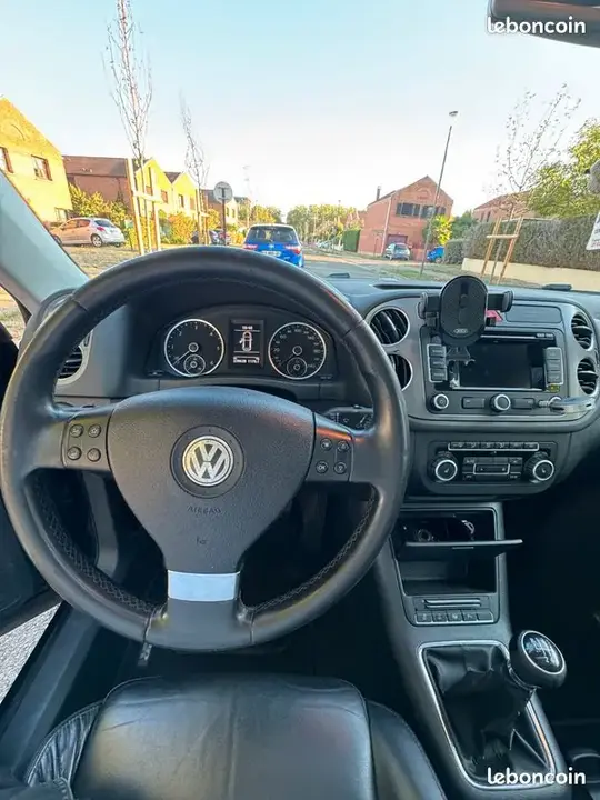 Volkswagen Tiguan 2010 photo 3