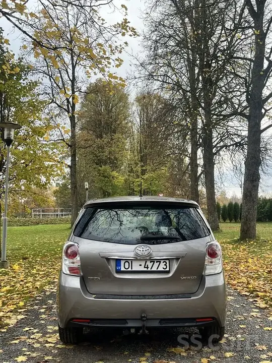 Toyota Verso 2016 photo 4
