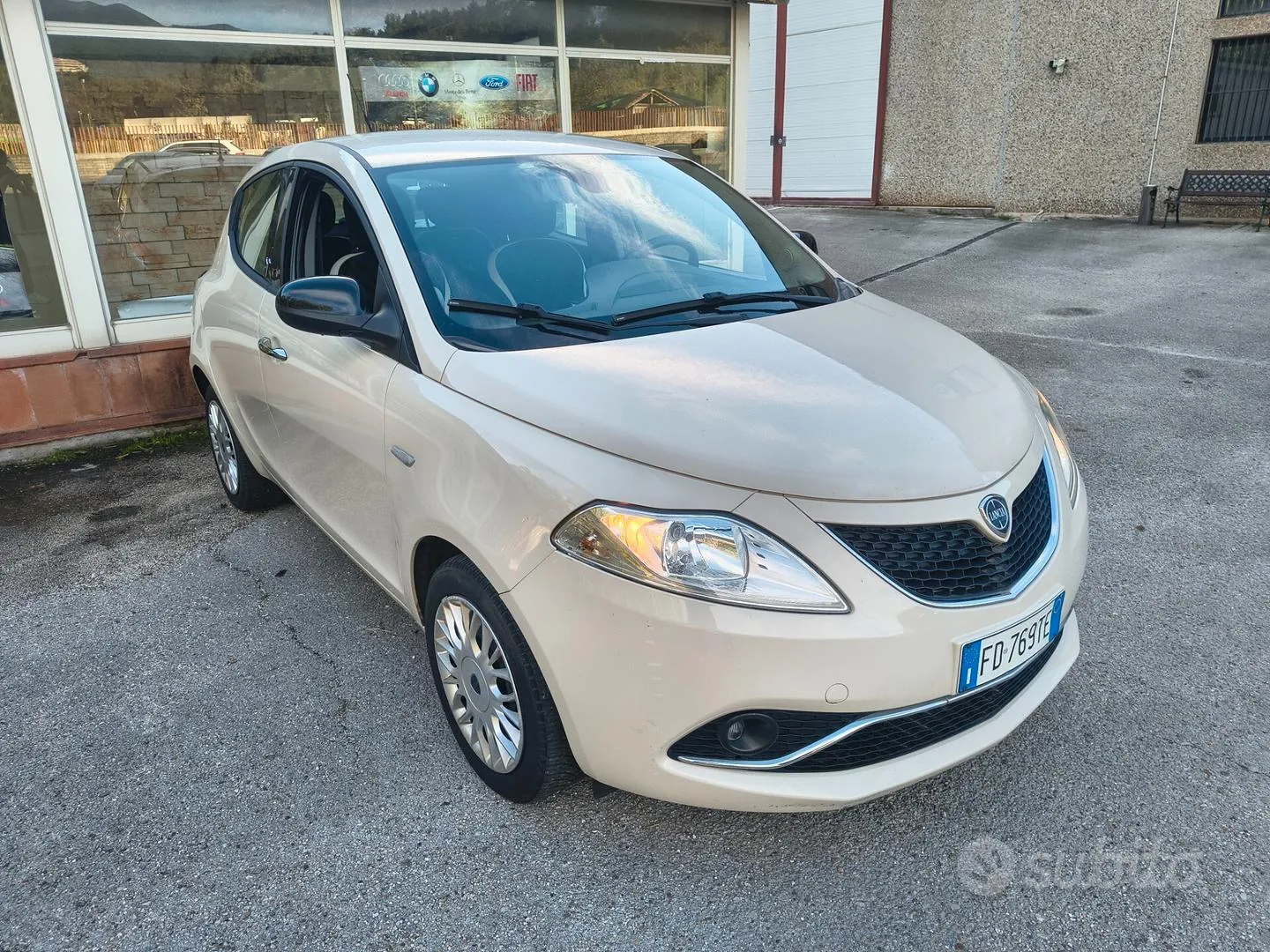 Lancia Ypsilon 2016 photo 3