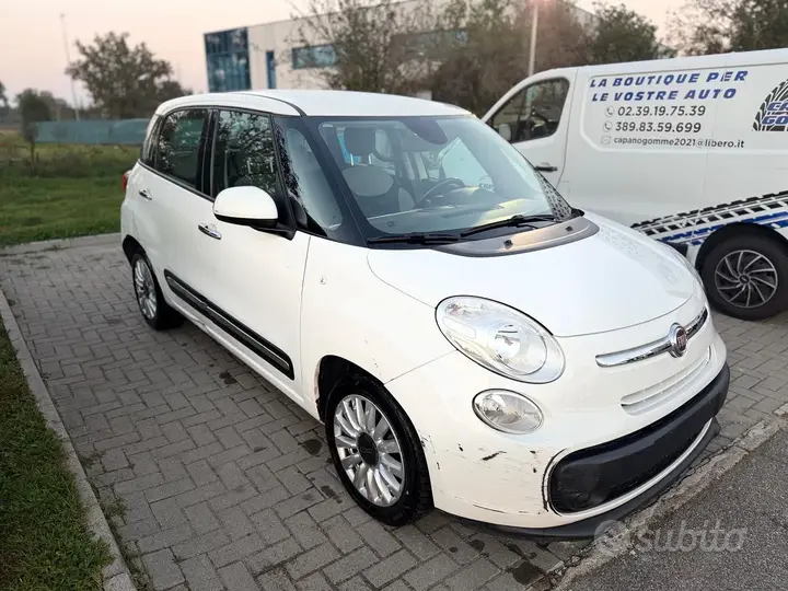 Fiat 500L 2013 photo 2