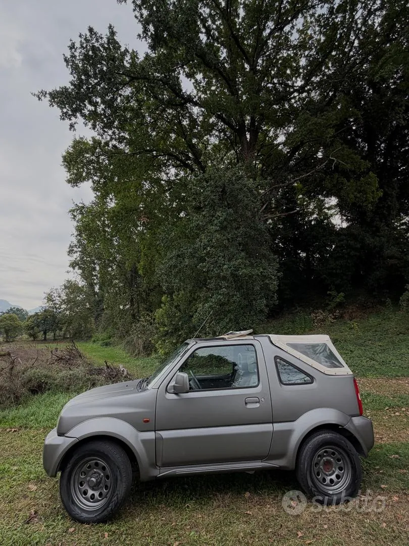 Suzuki Jimny 2001 photo 2
