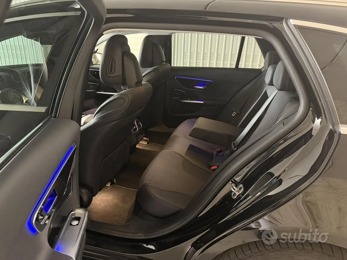 Mercedes-Benz C-Class 2023 photo 4