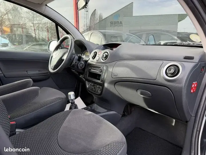 Citroen C3 2010 photo 5