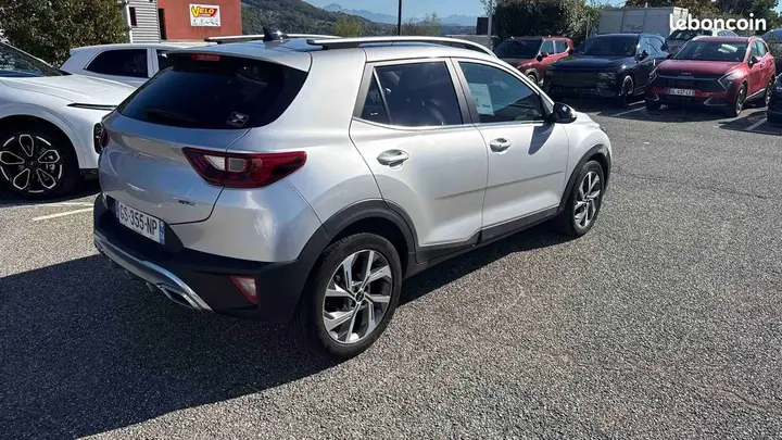 Kia Stonic 2023 photo 5