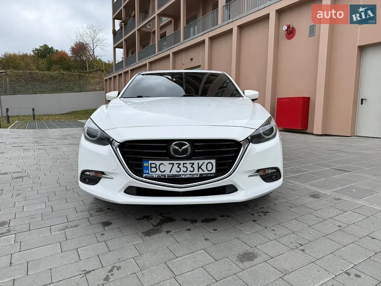 Mazda 3 2018 photo 3