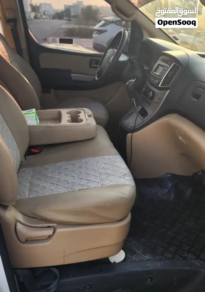 Hyundai H1 2021 photo 2