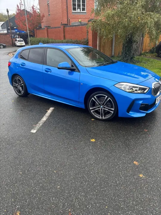 BMW 1 Series 2024 photo 3