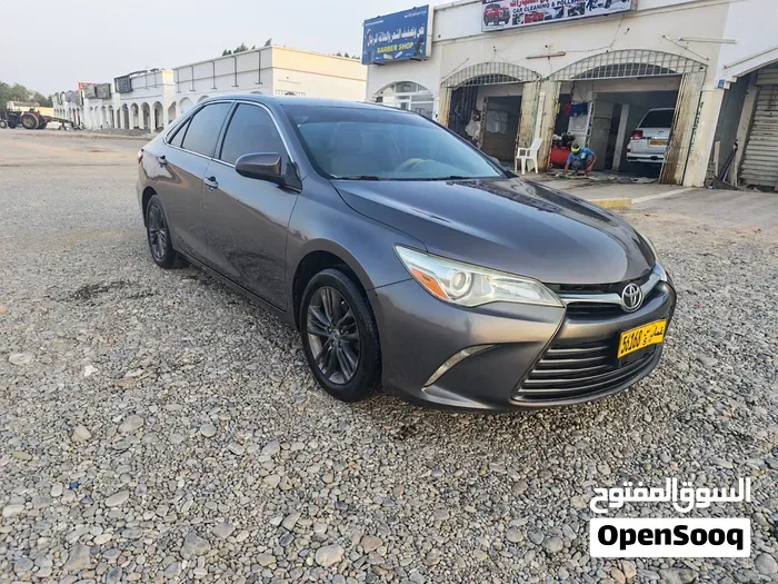 Toyota Camry 2015 photo 2