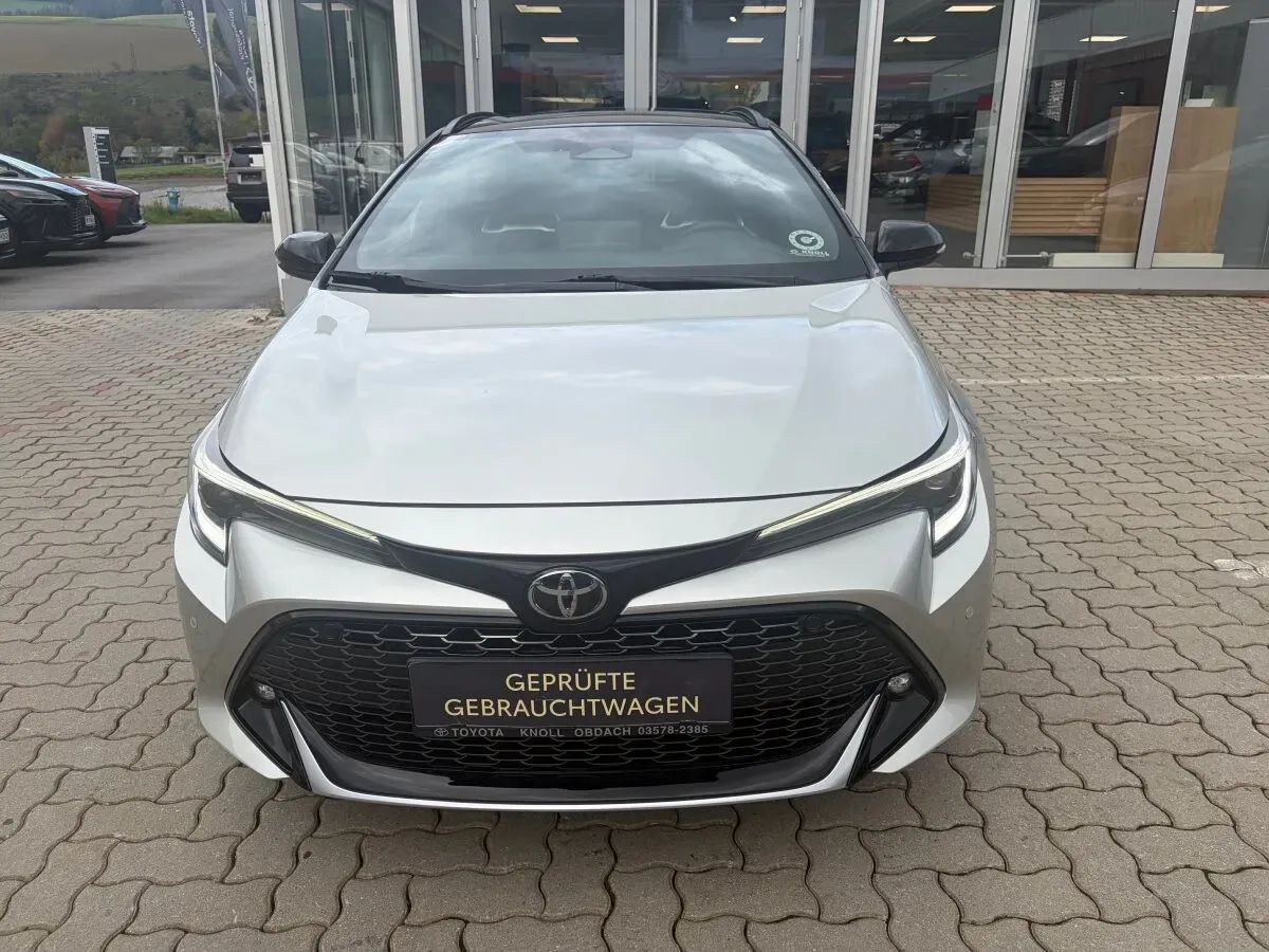 Toyota Corolla 2023 photo 2