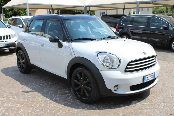 Mini Countryman 2011 photo 2
