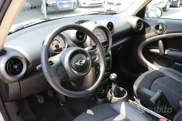 Mini Countryman 2011 photo 3