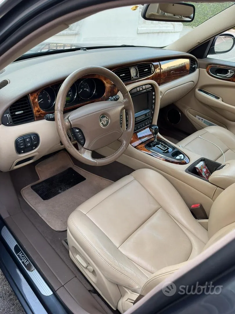 Jaguar Xj 2006 photo 3