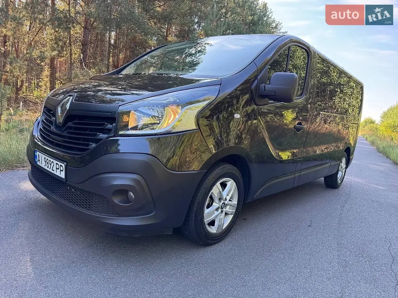 Renault Trafic 2017 photo 2