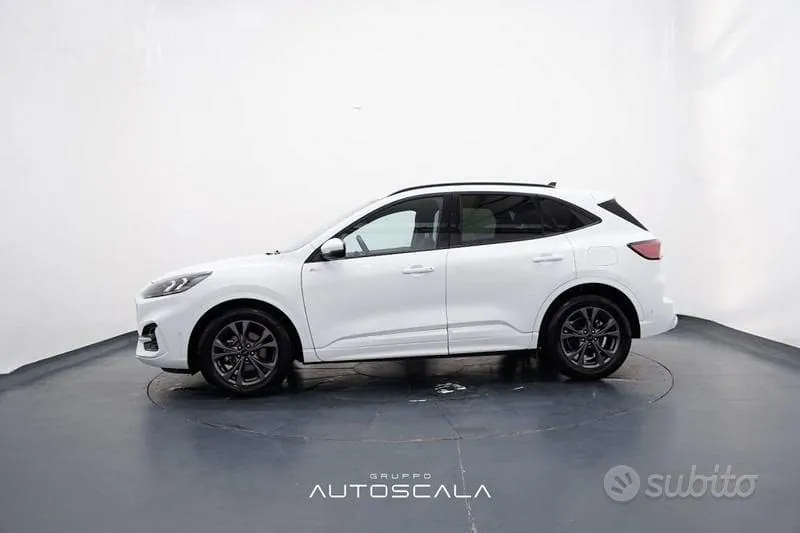 Ford Kuga 2023 photo 3