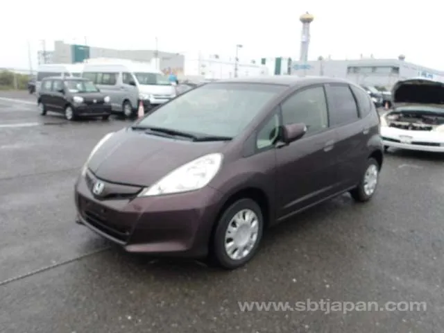 Honda Fit 2013 photo 2