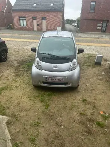 Peugeot Ion