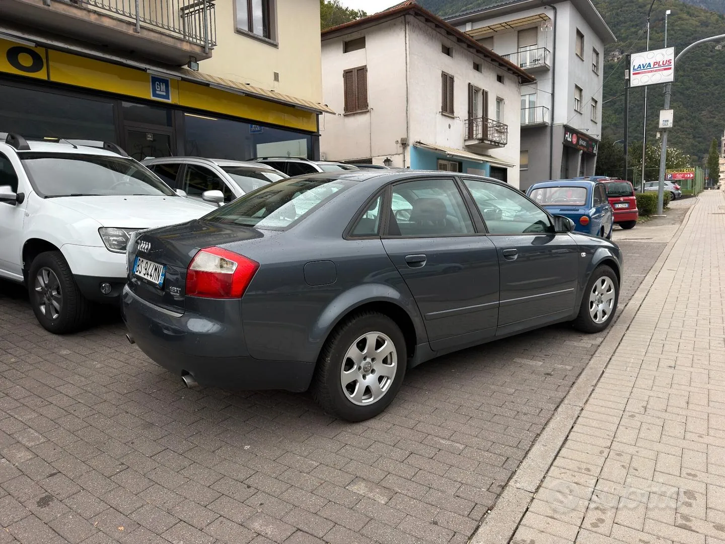 Audi A4 2001 photo 2