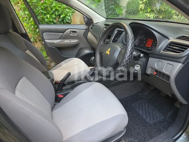 Mitsubishi L200 2015 photo 5