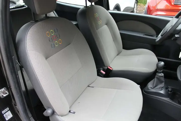 Renault Twingo 2011 photo 2