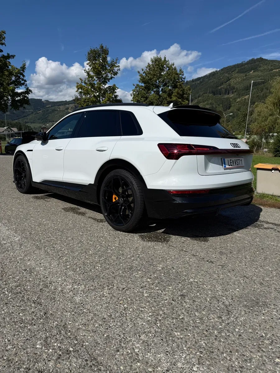 Audi E-Tron 2022 photo 3