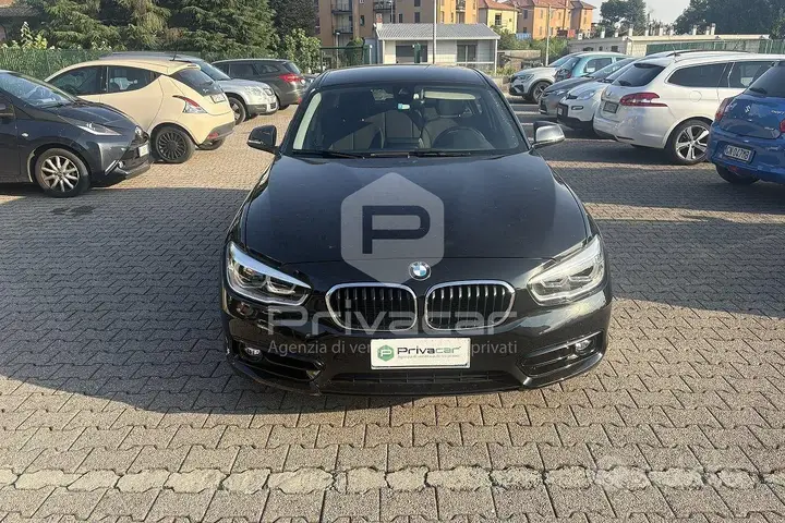 BMW 118D 2018 photo 2